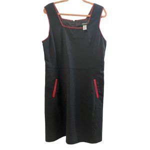 Plus Size Black Sleeveless Dress with Red Trim S1JJEA